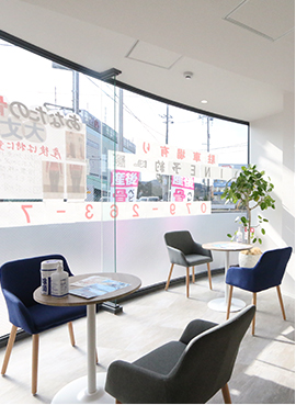 待合テーブルの新型コロナ感染防止対策